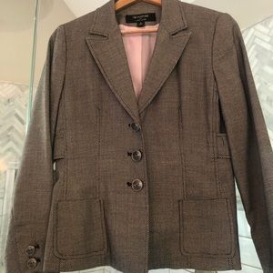 Women’s suit jacket